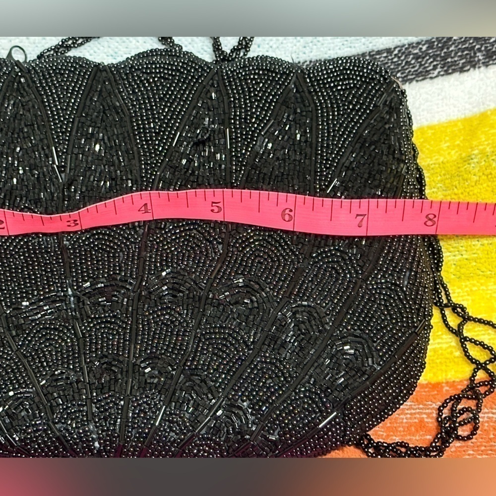 Perfect for prom! Beaded black purse from Hong Kong, zip top with strap - Picture 4 of 9